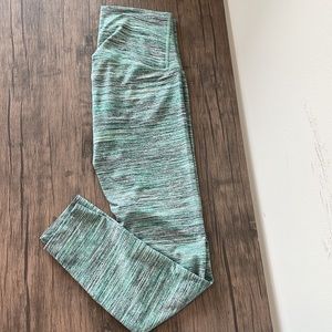 LULULEMON LEGGINGS SIZE 6